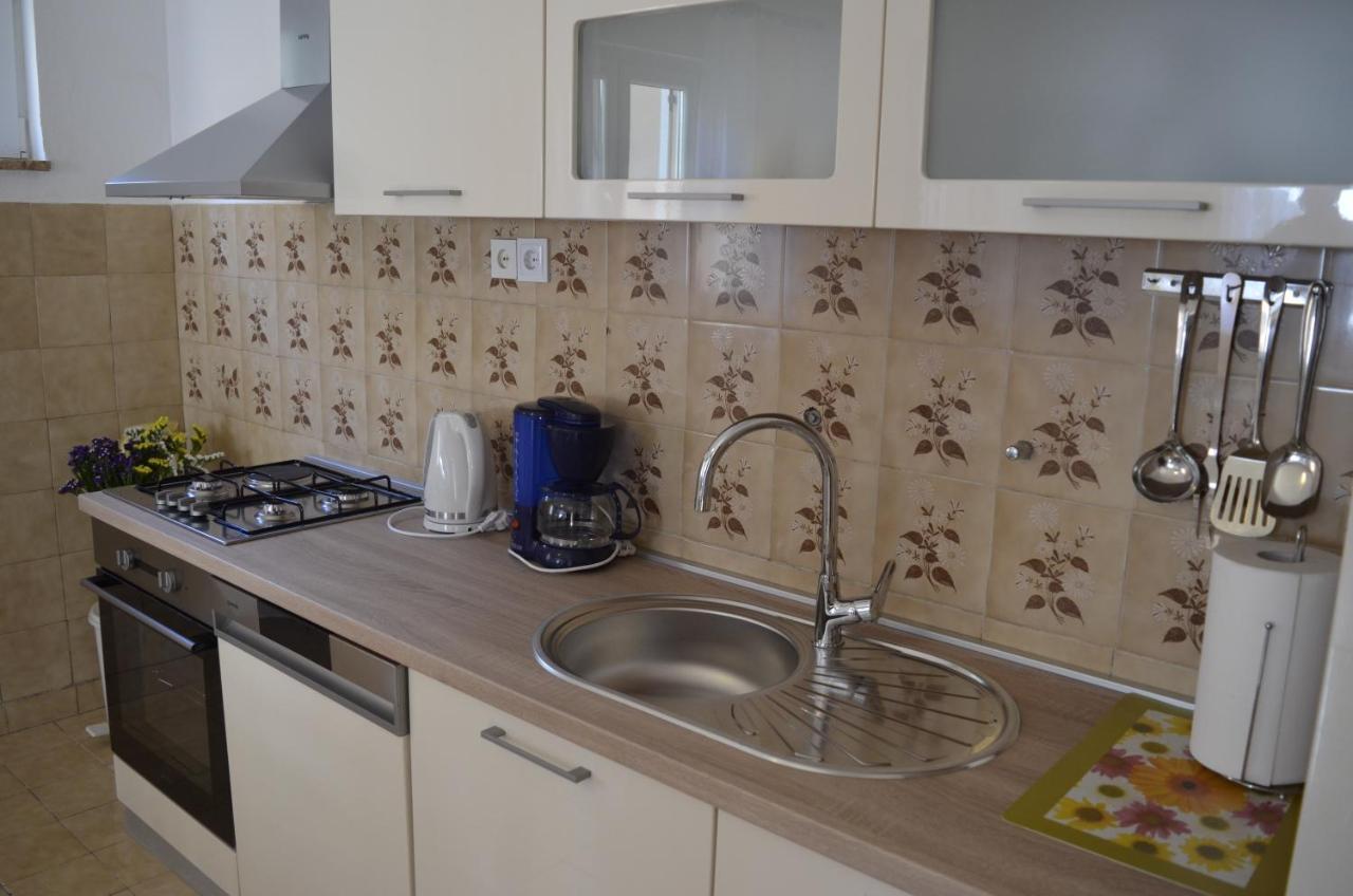Apartment Ana Kaštel Sućurac Esterno foto