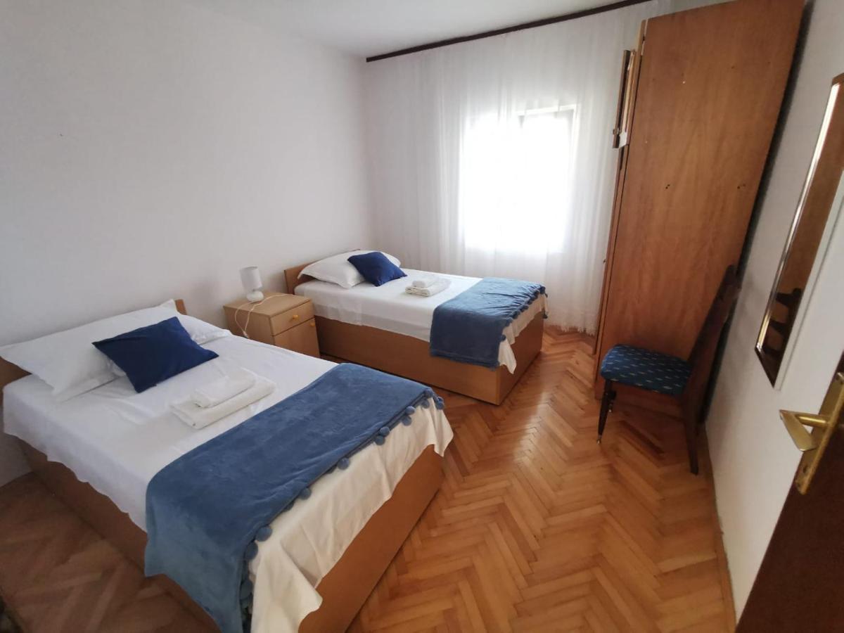 Apartment Ana Kaštel Sućurac Esterno foto