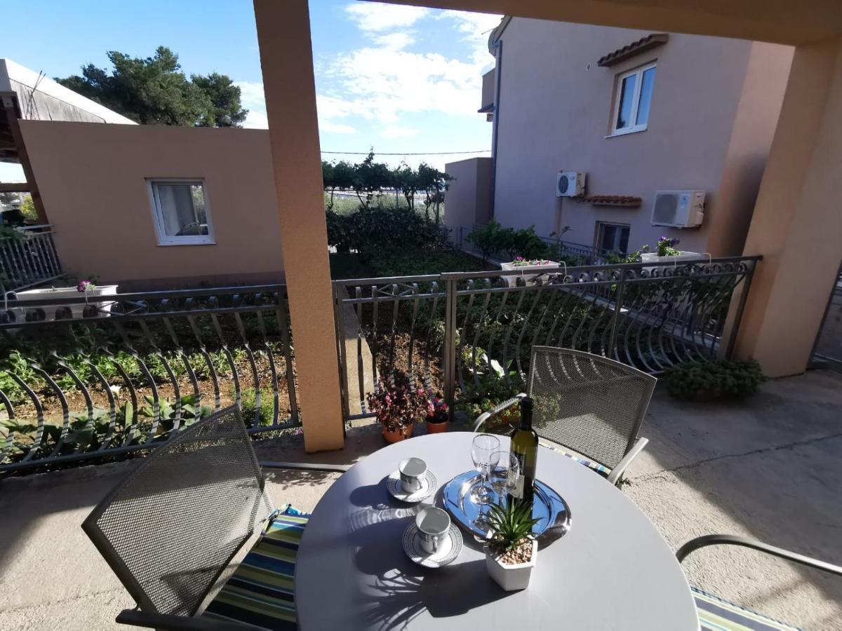 Apartment Ana Kaštel Sućurac Esterno foto