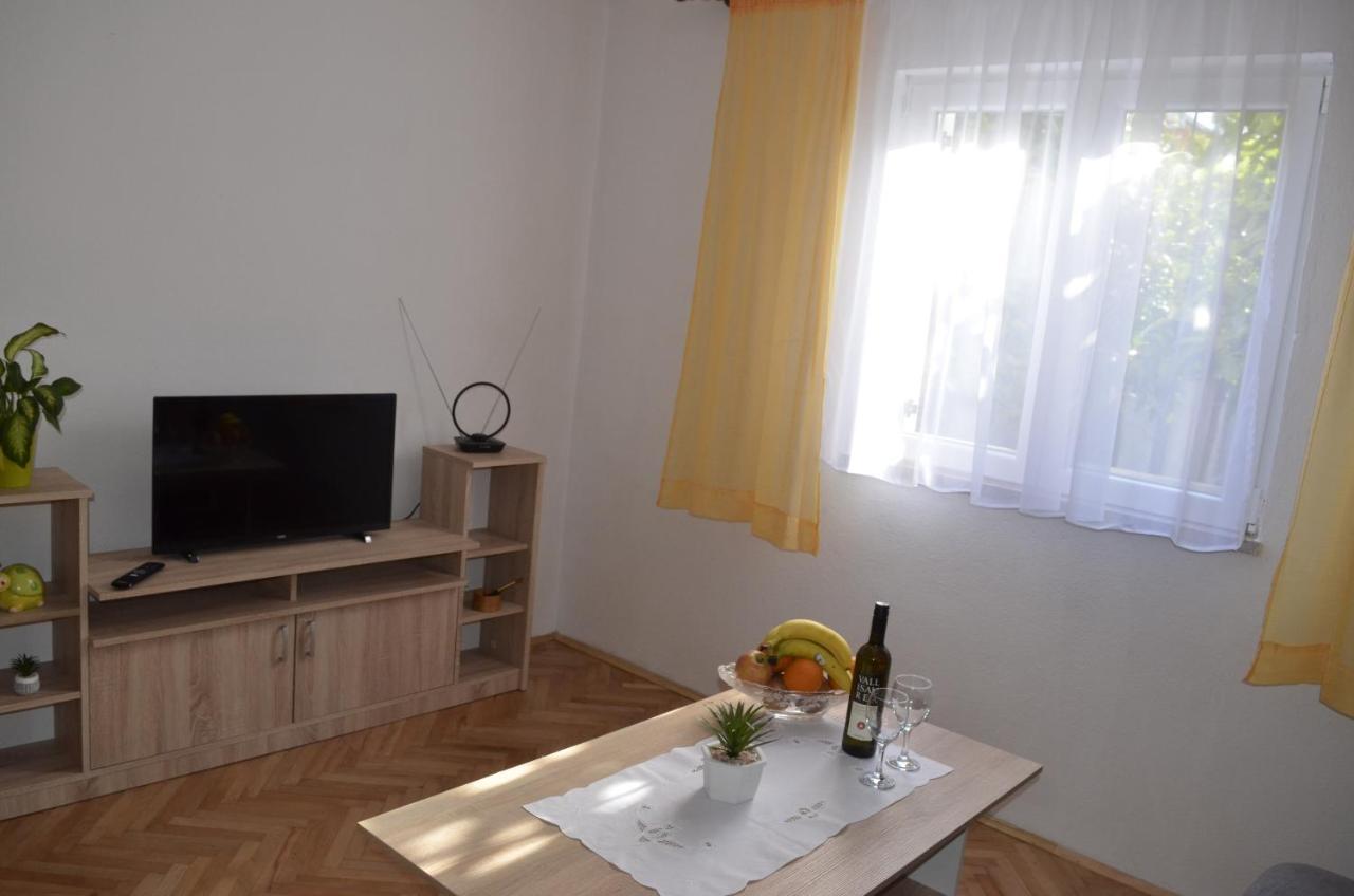 Apartment Ana Kaštel Sućurac Esterno foto