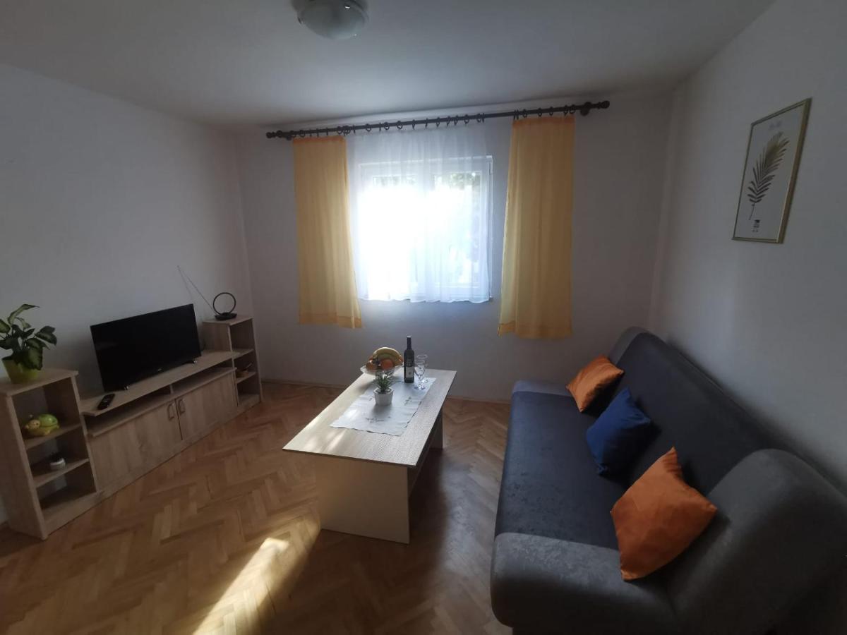 Apartment Ana Kaštel Sućurac Esterno foto