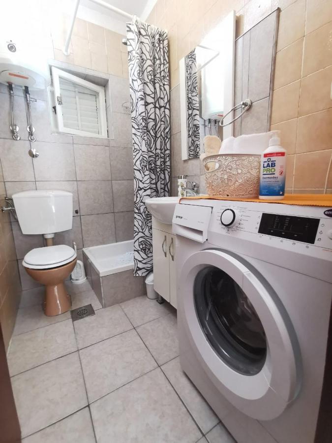 Apartment Ana Kaštel Sućurac Esterno foto