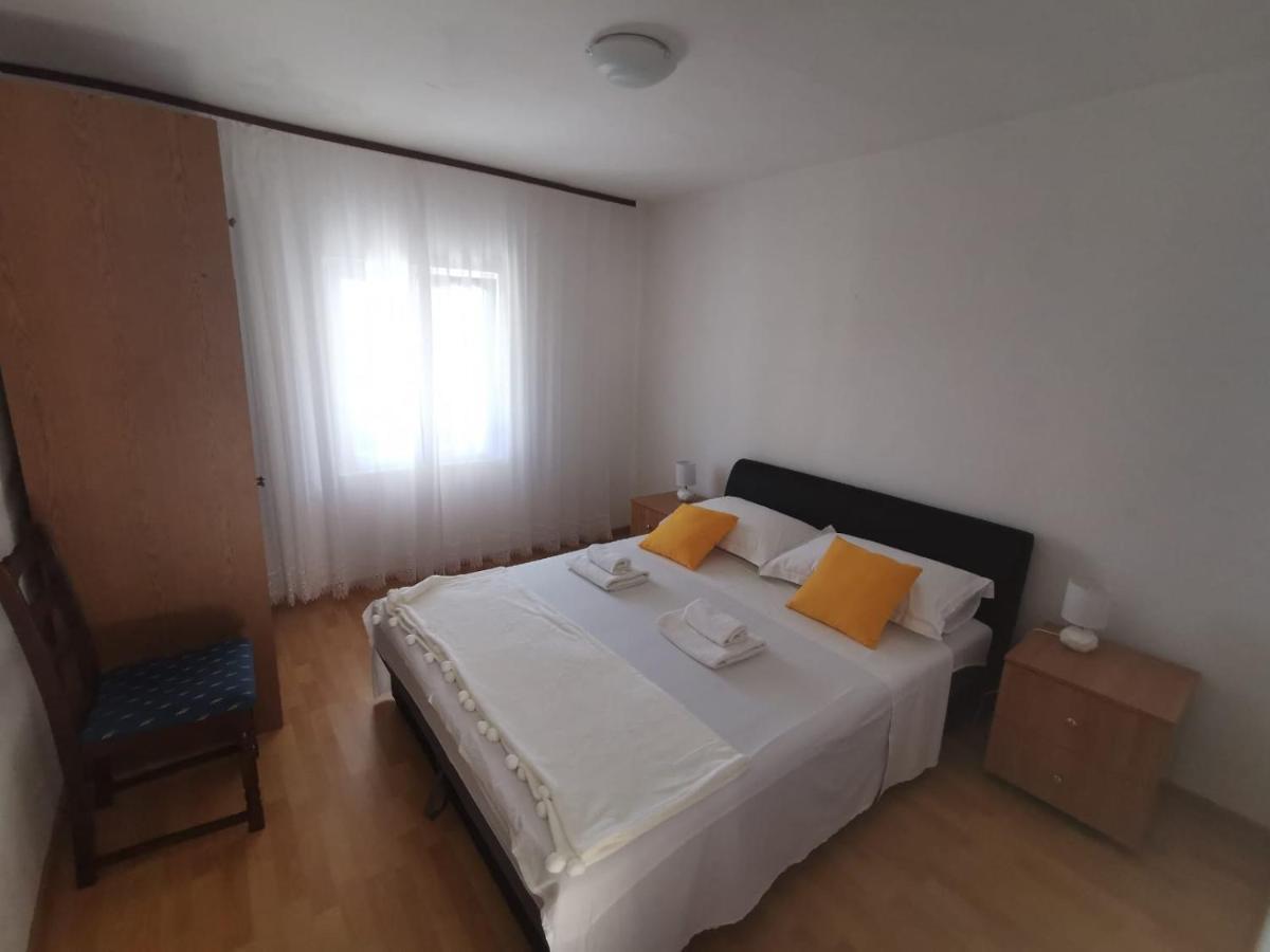 Apartment Ana Kaštel Sućurac Esterno foto