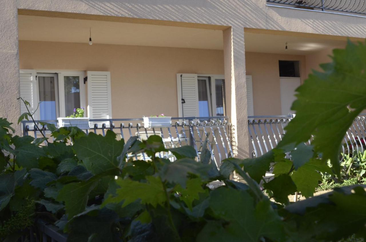 Apartment Ana Kaštel Sućurac Esterno foto
